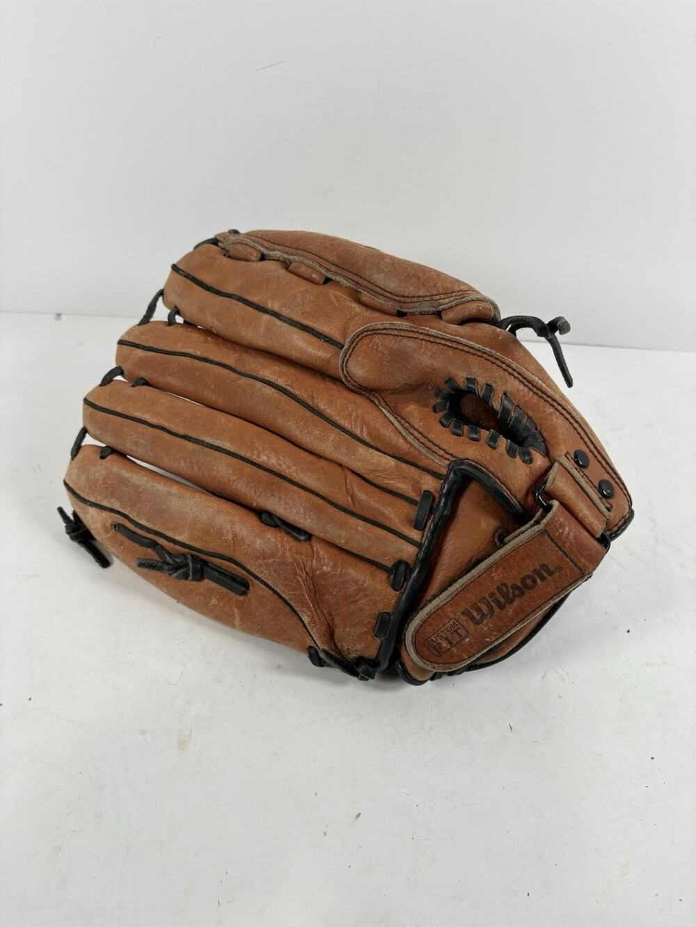 Wilson A24524 3XL 14” Leather Baseball Softball Glove Right Hand Throw